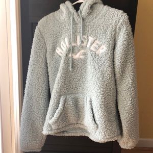 Hollister Fleece Sweater